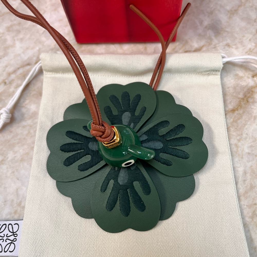Loewe Lucky Puzz Bag Charm π - Picture 5 of 8